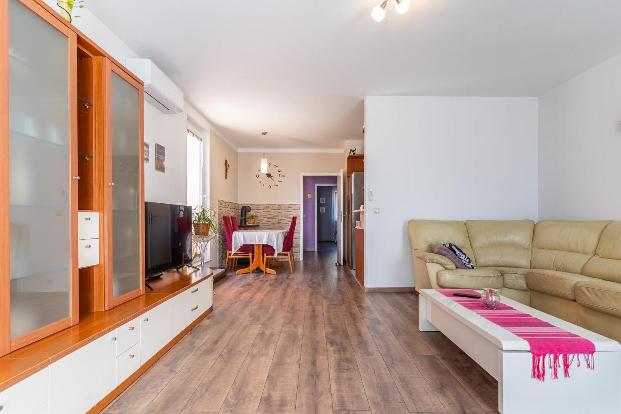Apartman Laura Cres Exterior photo